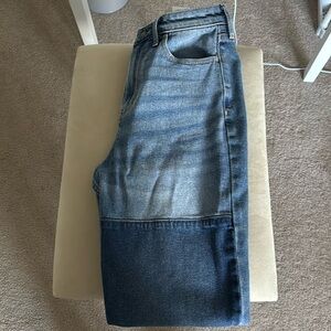 Two toned mom jeans from Hollister, straight leg, worn 2 times.